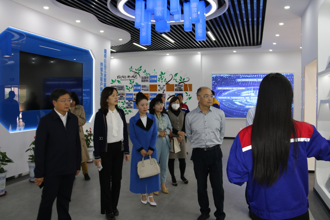 青島市科技局基礎(chǔ)研究處處長李欣一行蒞臨銳智考察指導(dǎo)市重點(diǎn)實(shí)驗(yàn)室建設(shè)工作