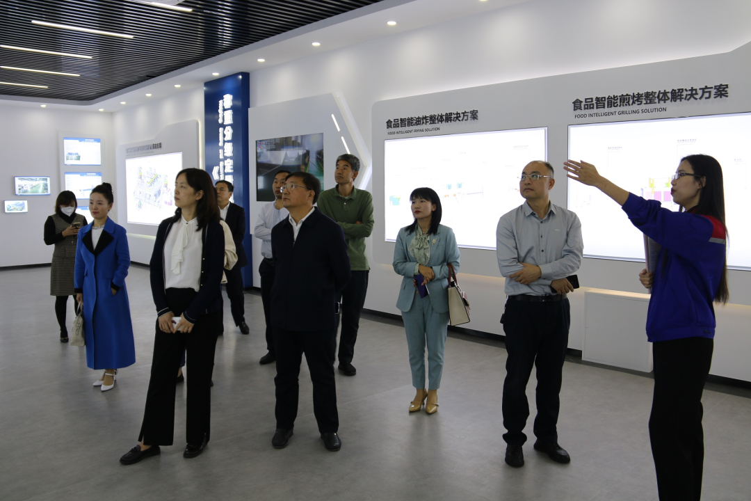 青島市科技局基礎(chǔ)研究處處長李欣一行蒞臨銳智考察指導(dǎo)市重點(diǎn)實(shí)驗(yàn)室建設(shè)工作