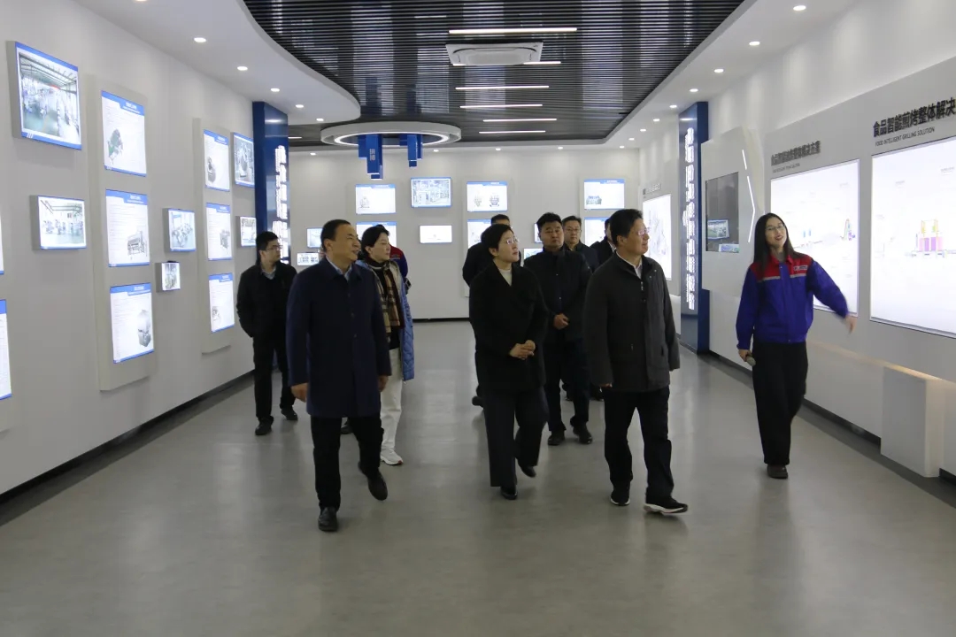 市政協黨組書記、主席孟慶斌一行赴銳智智能開展調研指導工作